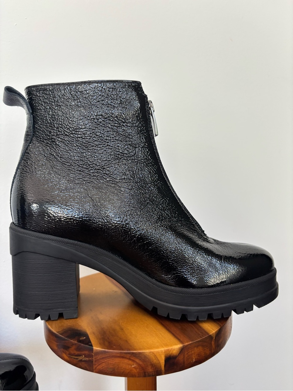 La Canadienne Black Patent Leather Platform Ankle Boots Size 6.5